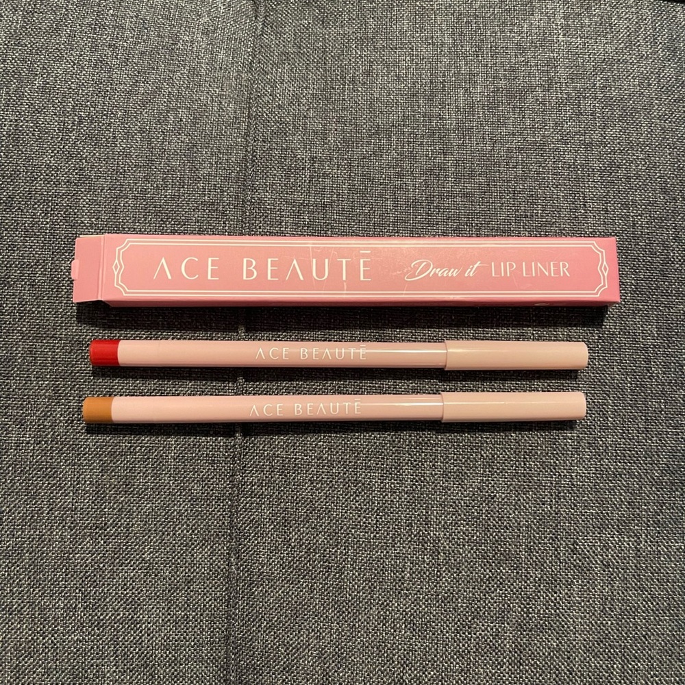 Ace Beaute lip liner duo set